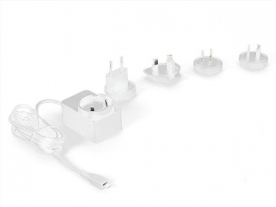 UNIVERSELE LADER MET MICRO-USB-AANSLUITING - 5 VDC - 2.5 A - met 4 reisstekkers